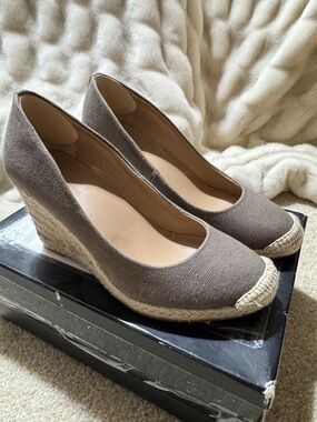 Ann Taylor Taupe Canvas Espadrille Wedge Heels
